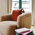 Paris Home Collection Serviced Apartments In Notre Dame - Rue Savoie