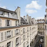 Paris Home Collection Serviced Apartments In Notre Dame - Rue Savoie